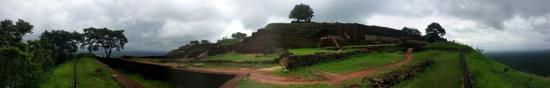 sigirya-sri-lanka-niveau5-panorama-pyramide.jpg