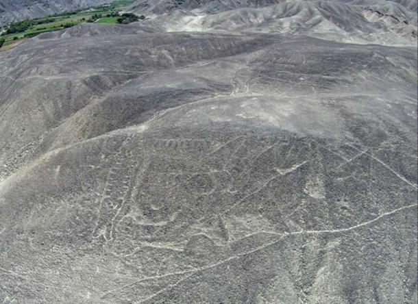 The petroglyph before restoration