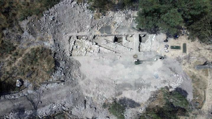 Une vue aerienne des fouilles a el araj probablement l ancienne ville de betsaida julias et a la maison de trois des apotres de jesus