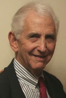 220px-daniel-ellsberg-2006.jpg