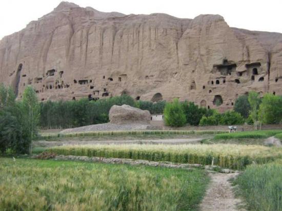 bamiyan-mes-ainak.jpg