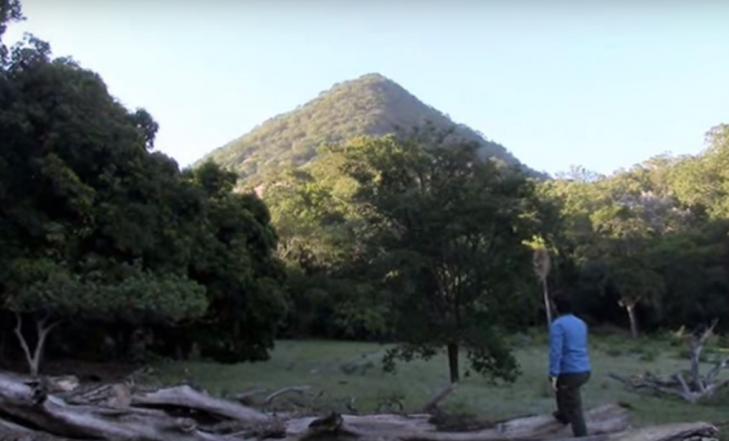 Equateur pyramide cascade