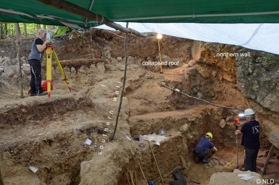 Former cave entrance gravureneandertal