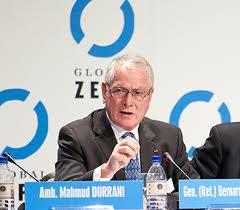 Un Général français préconise un désarmement nucléaire généralisé