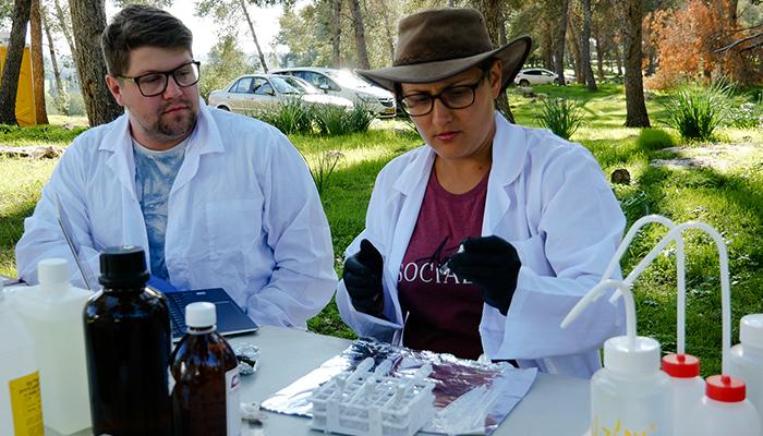 Israel chemistry lab archaeology700x400