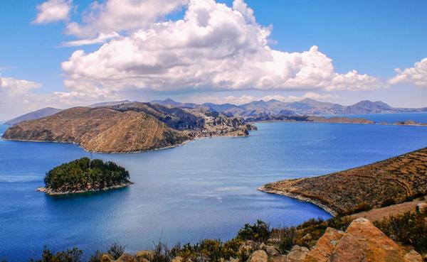 Lake titicaca grande