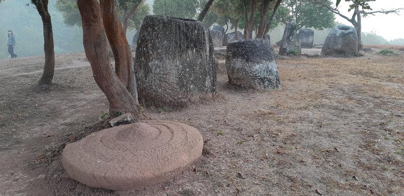 Laos site 2 disc and jars