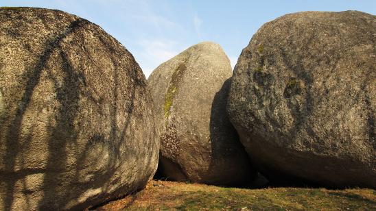 Les pierres jaumatres