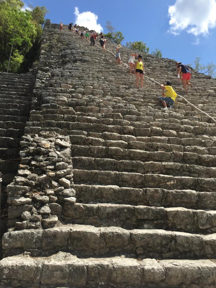 Nohoch mul pyramid mexico2