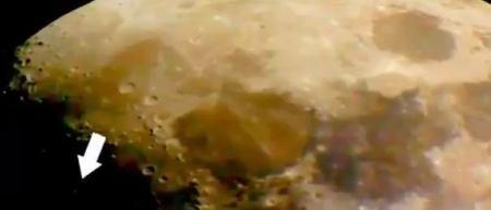 Des ovnis filmés en train de se déplacer sur la Lune ?