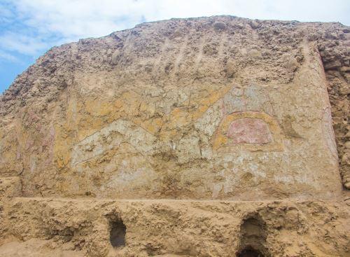 Pérou: découverte d'une fresque de 3200 ans du dieu araignée