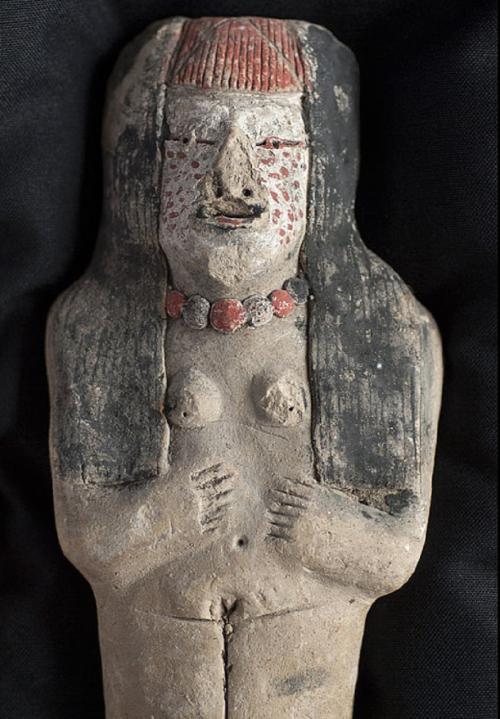 Peru priestess statuette