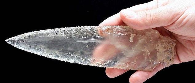 Poignardcristal 5000ans espagne