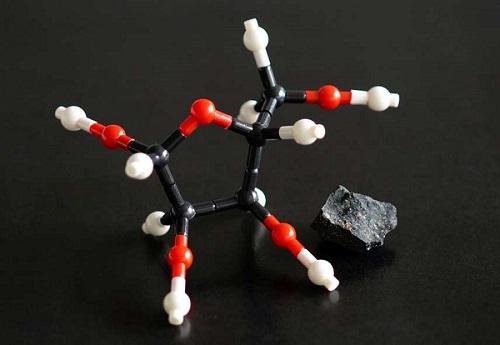 Briques de la Vie : du ribose dans les météorites