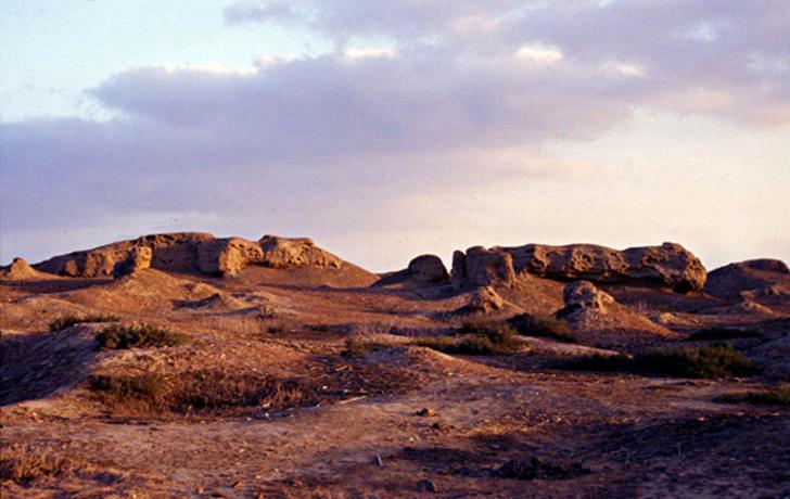Ruins of mudbrick buildings on the northern mound of buto desouk