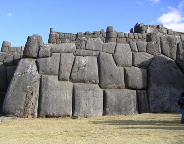 Sacsayhuaman1