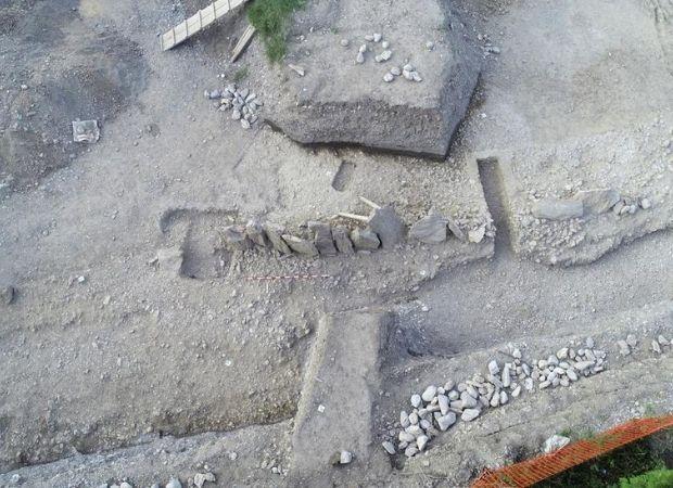Suisse : Un mystérieux alignement de 13 menhirs déterré