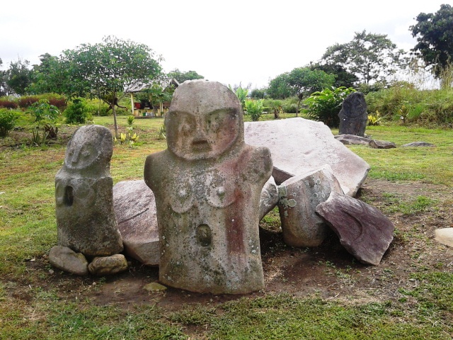 Sulawesi monolithes4