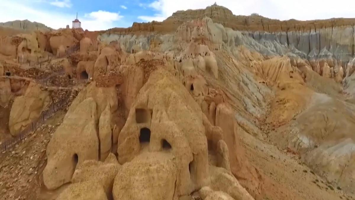 Qulong - Tibet - fouilles sur des reliques de 3 000 ans